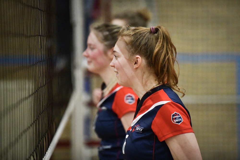 231124 SINtNyk volleybal SNVV Grijpskerk dames 2  1000